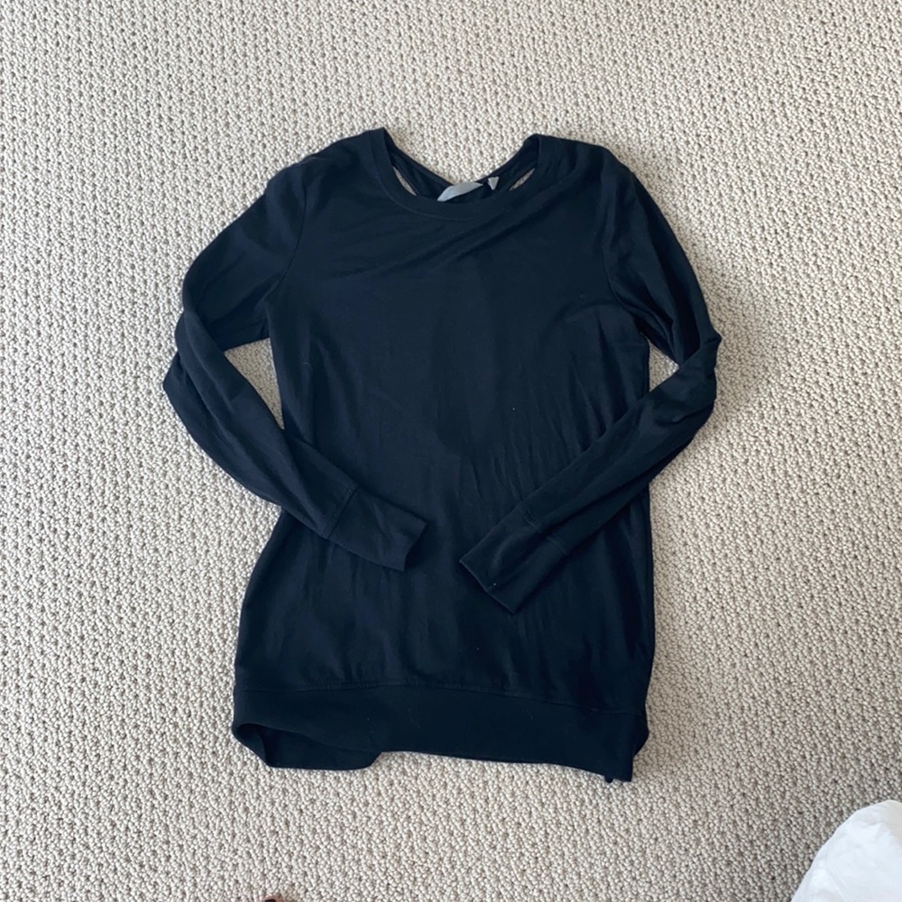 Athleta long tunic with cut out back